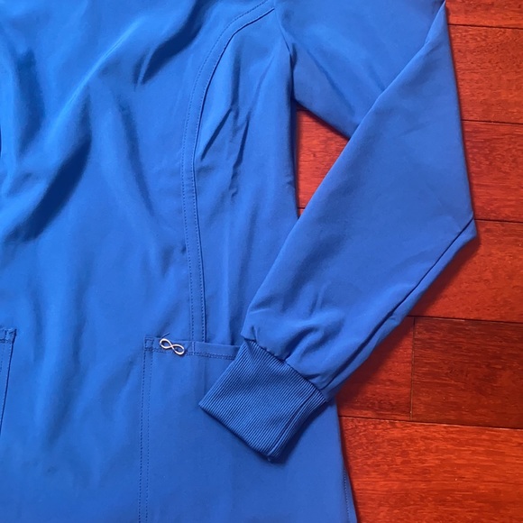 Cherokee Infinity Long Sleeve Royal Blue Scrub Top XS EUC - Picture 4 of 5